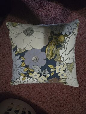 Floral Print Canvas Women's Zipper Pillow- Gray, Yellow, Cream